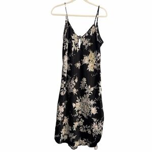 Vintage Dentelle Chemise Black With Floral Pattern. Size Medium. Low Back
